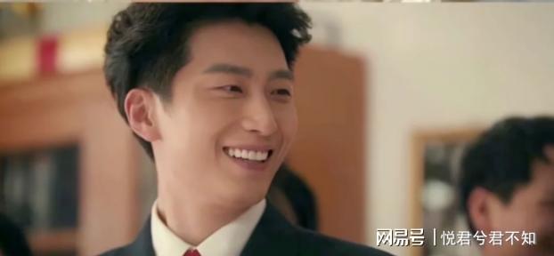 刘翔海外“躺平”真相:凭终身合同年入千万,躲开谩骂,活成“人间清醒”