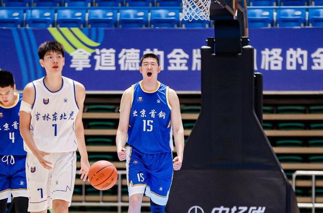 两战10中2!场上低效场外争议缠身,女篮第4内线恐葬送国家队前景