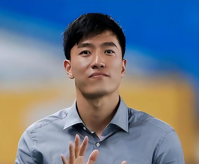 飞翼官宣：中锋李月汝接受资质报价 新赛季重返球队征战WNBA
