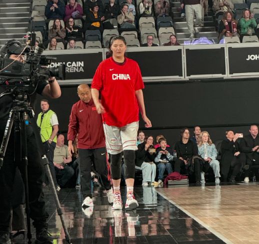 CBA最新消息!胡金秋确定留队,广东宏远签约明星前锋