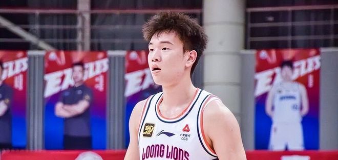 4400亿后,王兴兴的办公室只剩他一个人