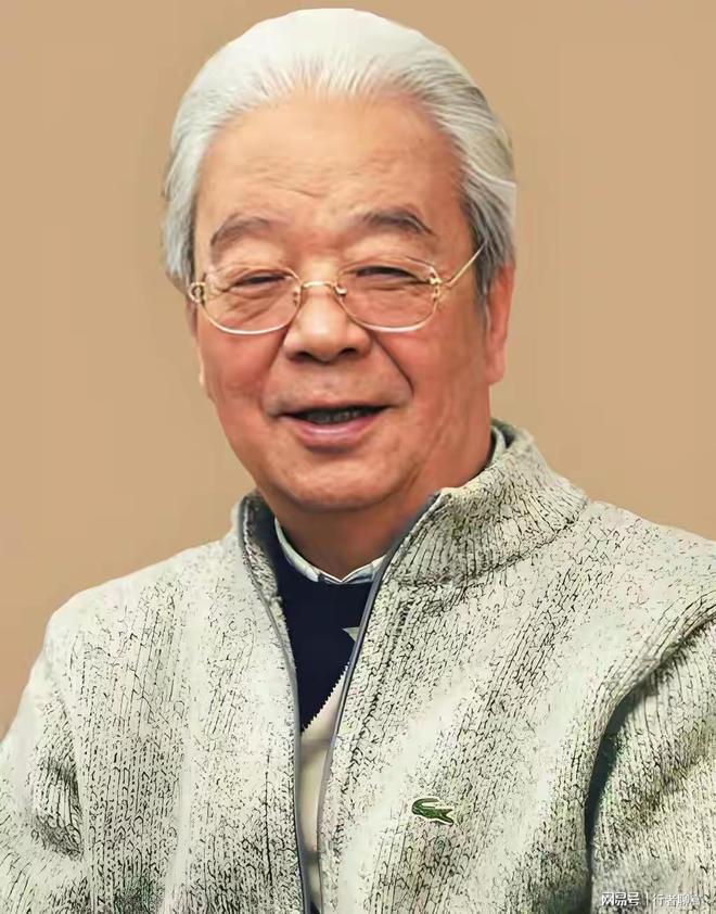 12家店突然全部关闭,3000万元营业额直接断了,黄鑫(35岁,武汉人)一头闯入新赛道!